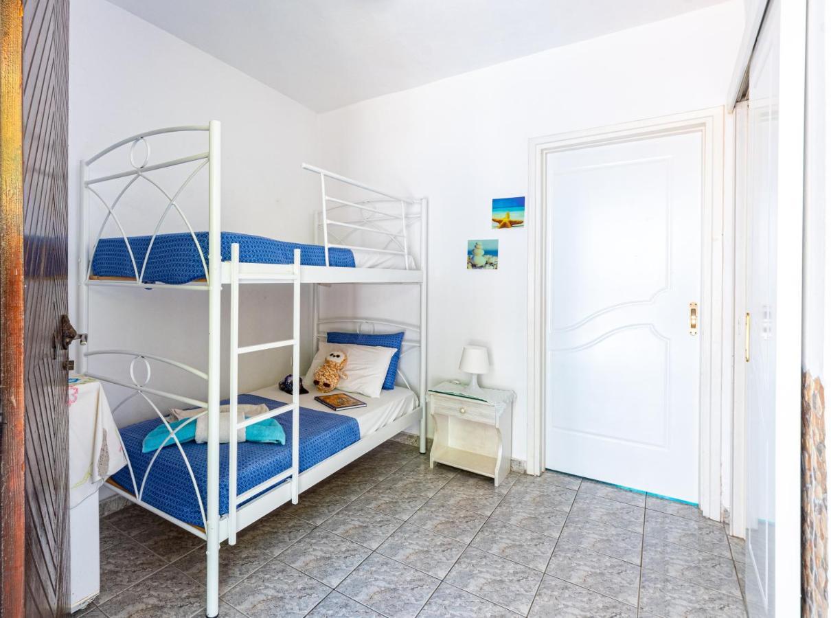 Lions Apartments Poros Town Ngoại thất bức ảnh