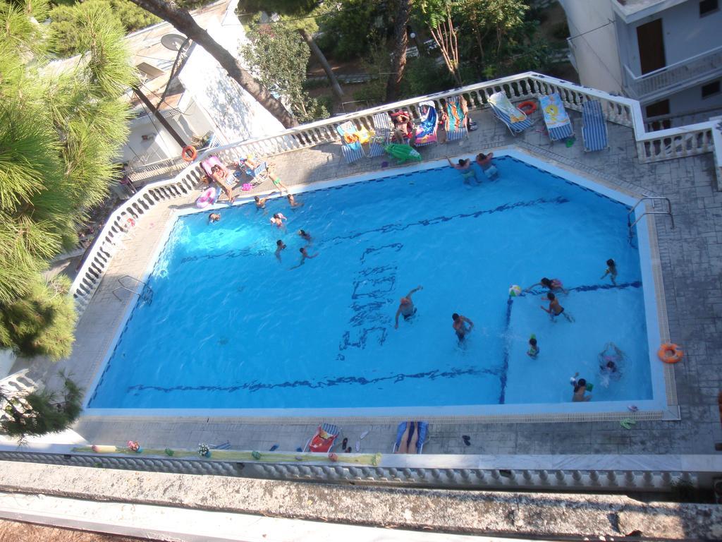 Lions Apartments Poros Town Ngoại thất bức ảnh