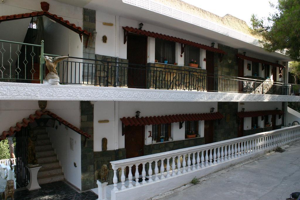 Lions Apartments Poros Town Ngoại thất bức ảnh